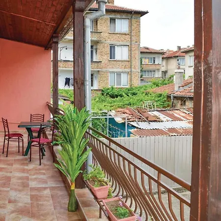 Hébergement de vacances Three-bedroom Holiday In *