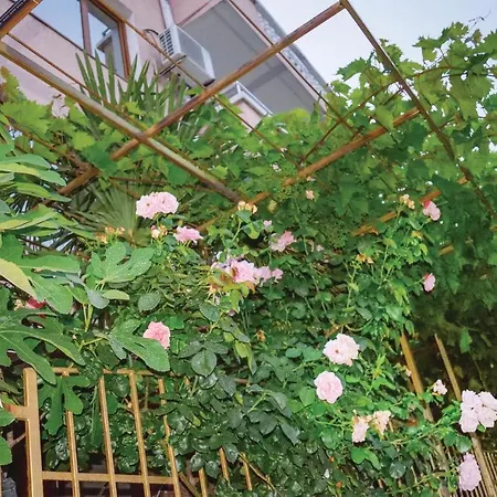 Three-bedroom Holiday In Hébergement de vacances